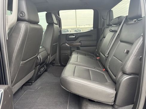 Used 2021 GMC Sierra 1500 SLT image 25