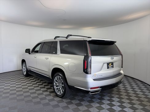 Certified 2023 Cadillac Escalade ESV Premium Luxury Platinum w/ LPO, Radiant Package AWD/4WD image 9