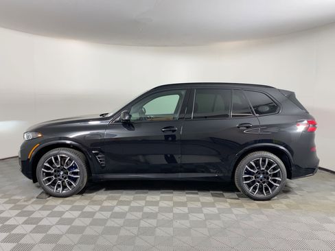 Used 2026 BMW X5 xDrive50e w/ M Sport Package image 2