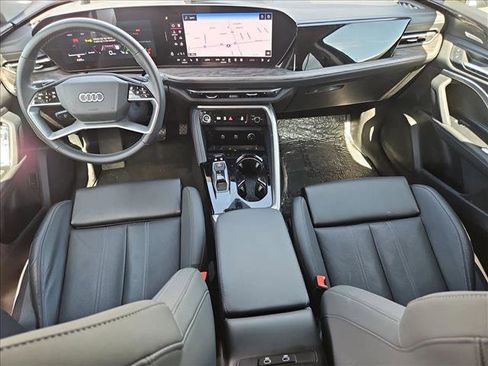 Used 2025 Audi Q5 Premium Plus w/ Premium Plus image 18