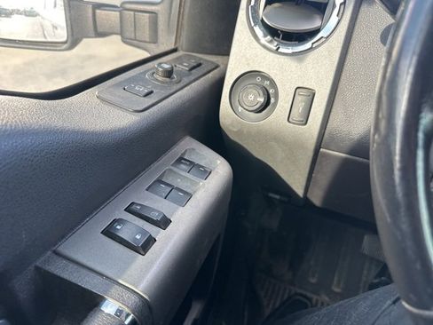 Used 2012 Ford F350 Lariat w/ Chrome Pkg image 17