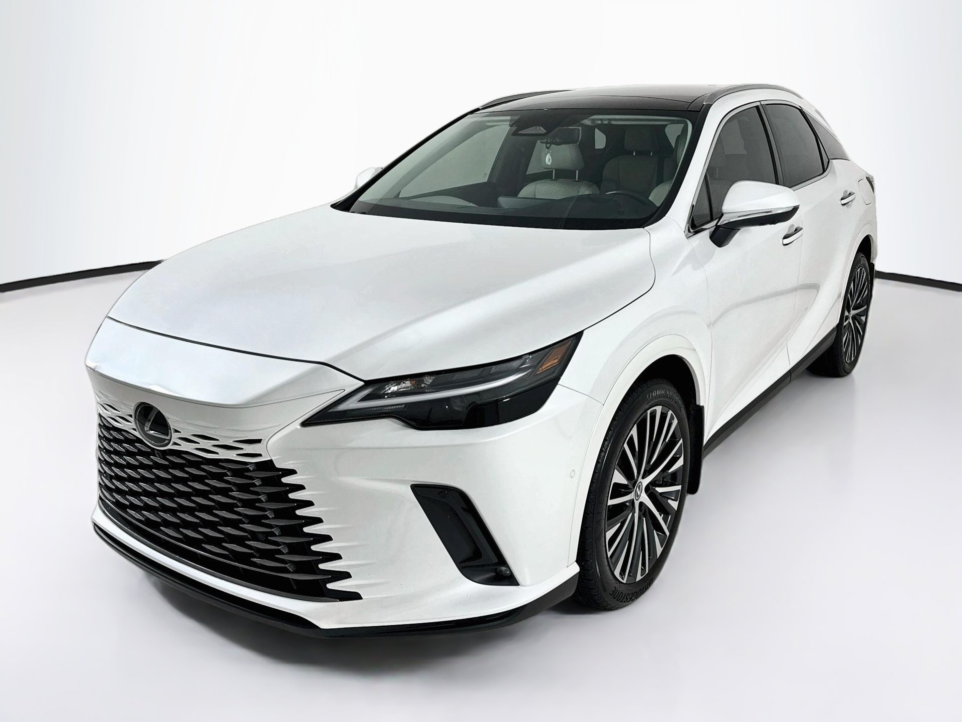 Used 2023 Lexus RX 350 Premium Plus w/ Accessory Package (K3) FWD image 3