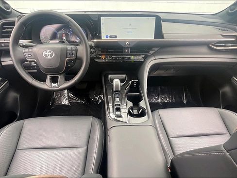 Used 2026 Toyota Crown Limited w/ Advanced Technology Package image 19
