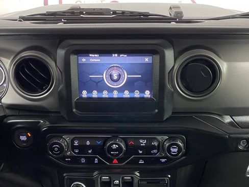 Used 2022 Jeep Wrangler Unlimited Sport AWD/4WD image 22