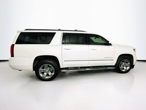 Used 2017 Chevrolet Suburban LT w/ LT Signature Package RWD image 10