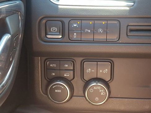 Used 2023 Chevrolet Tahoe LT AWD/4WD image 29