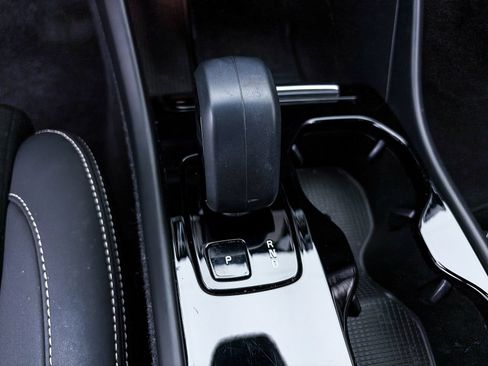 Used 2023 Volvo XC40 Recharge Plus AWD/4WD image 27