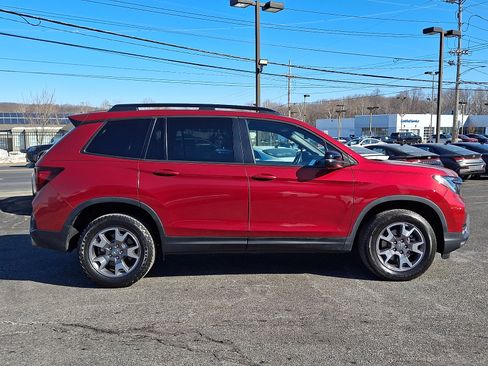 Used 2022 Honda Passport TrailSport image 7
