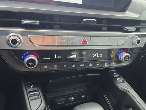 Certified 2025 Kia Telluride S FWD image 29