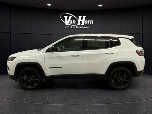 New 2026 Jeep Compass Latitude w/ Sun and Sound Group image 12