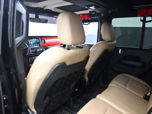 Used 2018 Jeep Wrangler Unlimited Rubicon AWD/4WD image 35