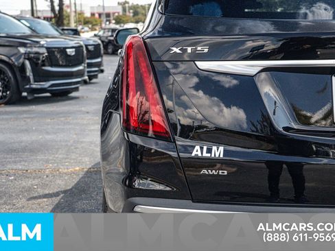 Used 2022 Cadillac XT5 Premium Luxury image 16