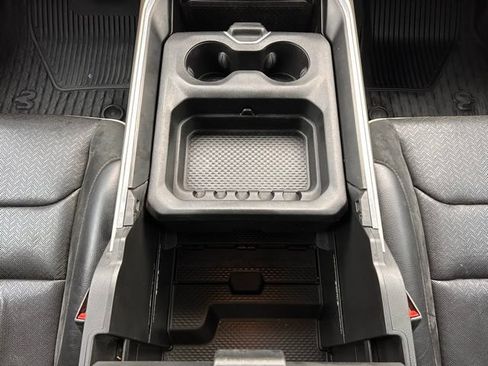 Used 2019 RAM 1500 Laramie AWD/4WD image 25