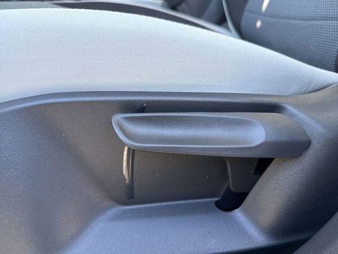 New 2026 Volkswagen Taos S image 14