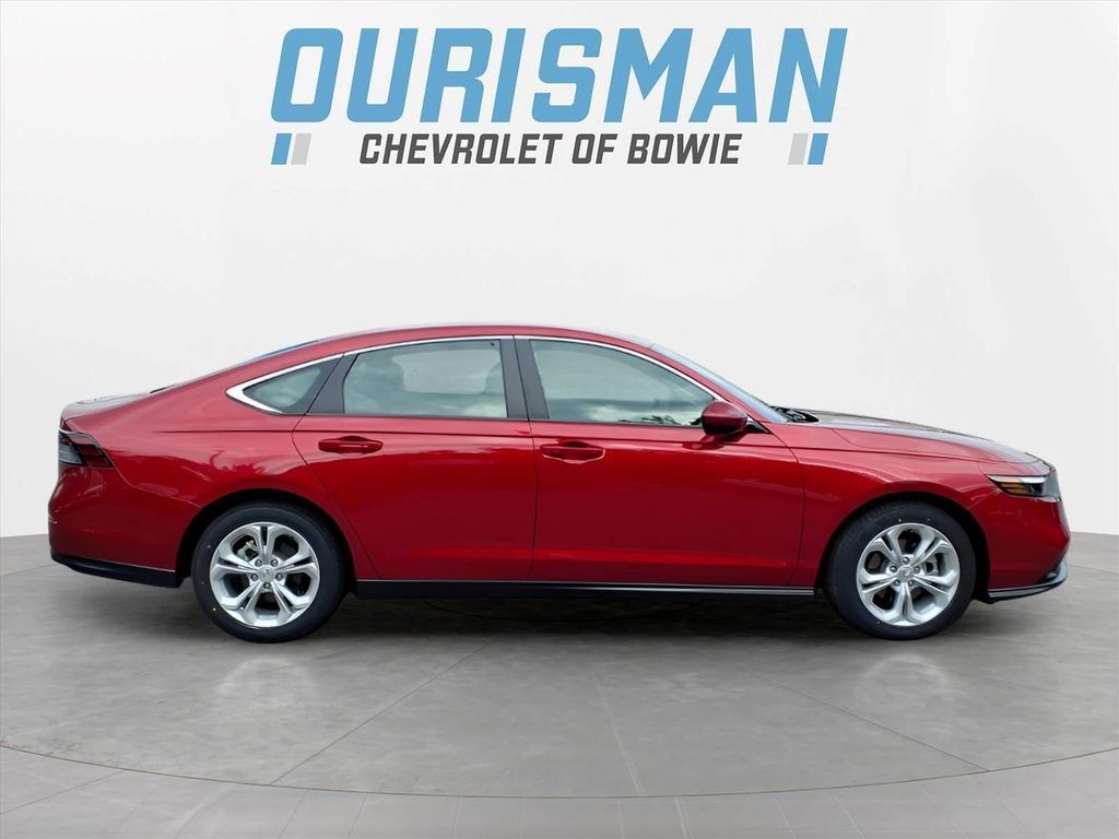 Used 2025 Honda Accord LX image 2