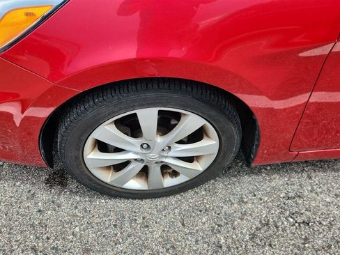 Used 2014 Hyundai Accent SE FWD image 8