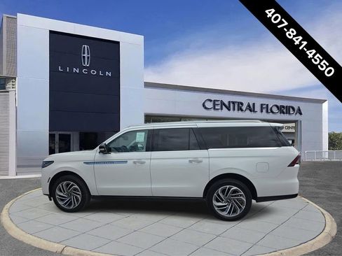 New 2026 Lincoln Navigator L Reserve AWD/4WD image 6