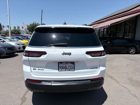 Used 2022 Jeep Grand Cherokee L Limited AWD/4WD image 17