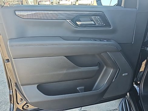 New 2026 GMC Yukon Elevation image 12