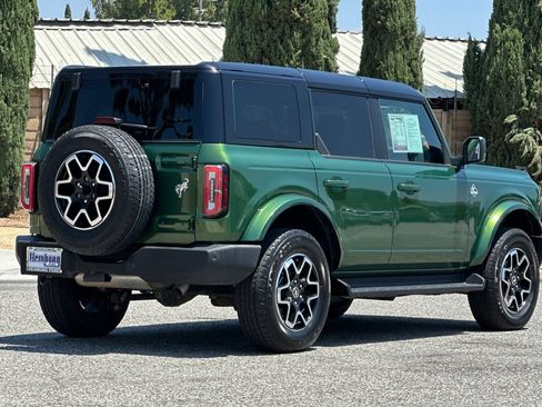 Used 2025 Ford Bronco Outer Banks AWD/4WD image 4
