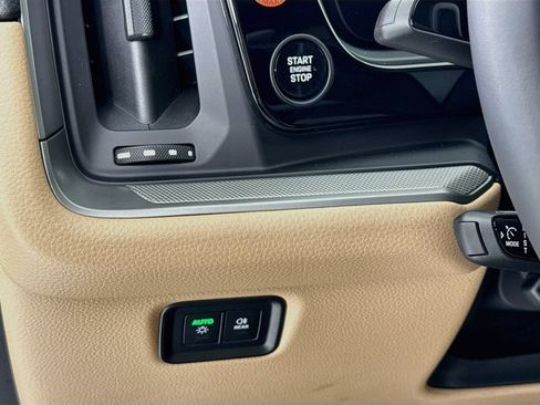 New 2026 Porsche Cayenne Coupe AWD/4WD image 14