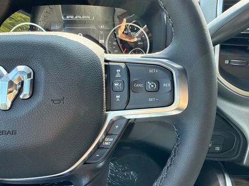 New 2026 RAM 2500 Big Horn AWD/4WD image 27