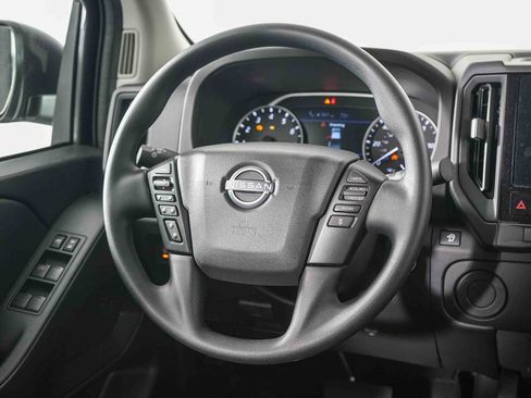 Certified 2025 Nissan Frontier S image 15