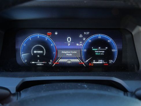 Certified 2025 Toyota 4Runner TRD Off-Road image 22