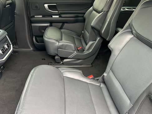 New 2026 Ford Expedition Max Platinum w/ Stealth Performance Package AWD/4WD image 11