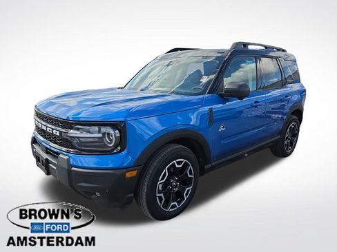 Used 2025 Ford Bronco Sport Outer Banks w/ Outer Banks Tech Package+ AWD/4WD image 3