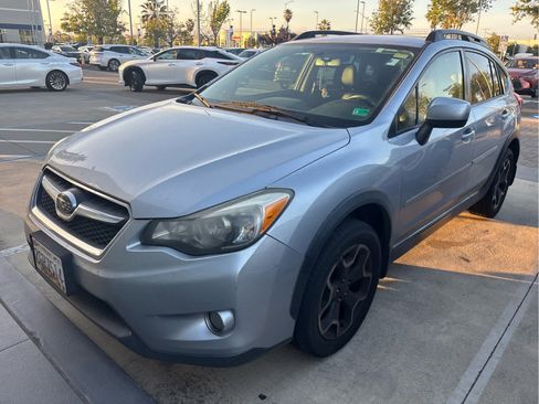 Used 2014 Subaru Crosstrek 2.0i Limited AWD/4WD image 2