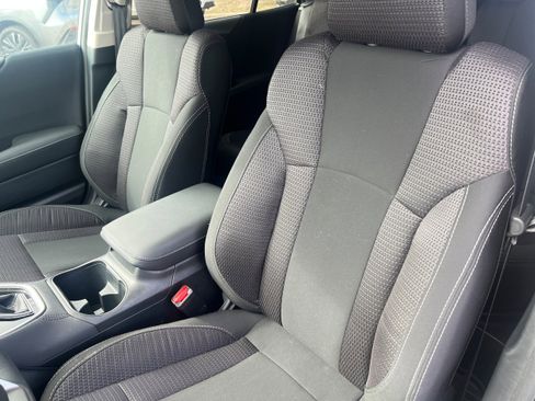 Certified 2025 Subaru Outback Premium w/ Popular Package #1A image 18