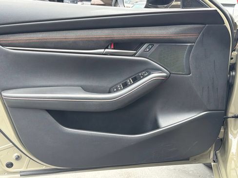 Used 2024 MAZDA MAZDA3 s AWD/4WD image 19