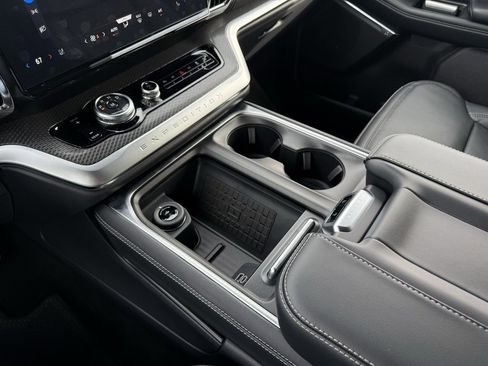 New 2025 Ford Expedition Max Platinum w/ Stealth Performance Package image 20