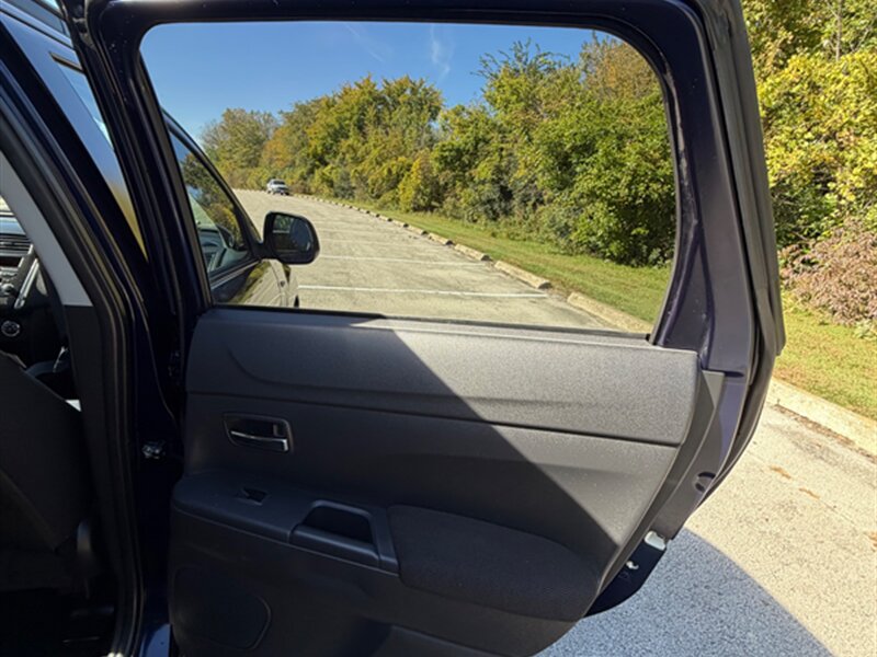 Used 2012 Mitsubishi Outlander Sport SE FWD image 24