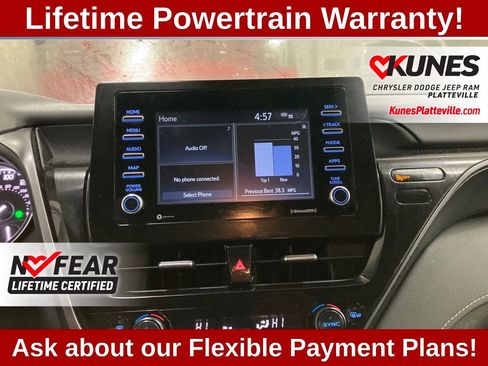 Used 2024 Toyota Camry SE image 20