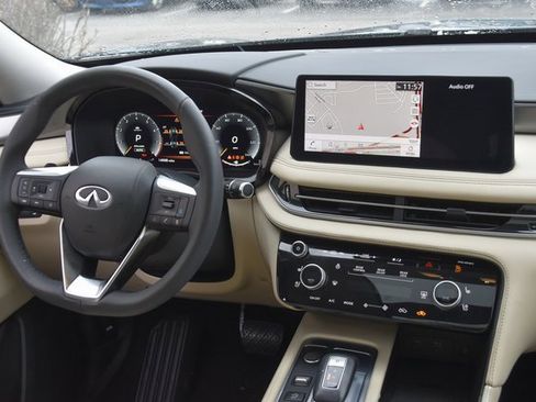 Used 2023 INFINITI QX60 Luxe image 4