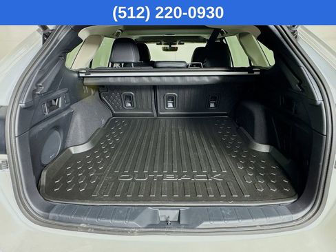 Certified 2025 Subaru Outback Limited image 32