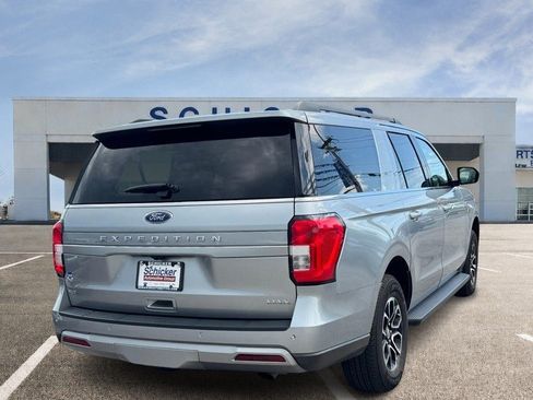 Used 2024 Ford Expedition Max XLT RWD image 3