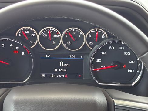 Used 2024 Chevrolet Tahoe LS RWD image 18