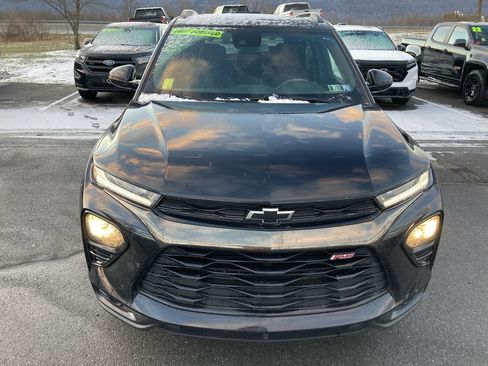 Used 2023 Chevrolet TrailBlazer RS w/ Sun and Liftgate Package image 2