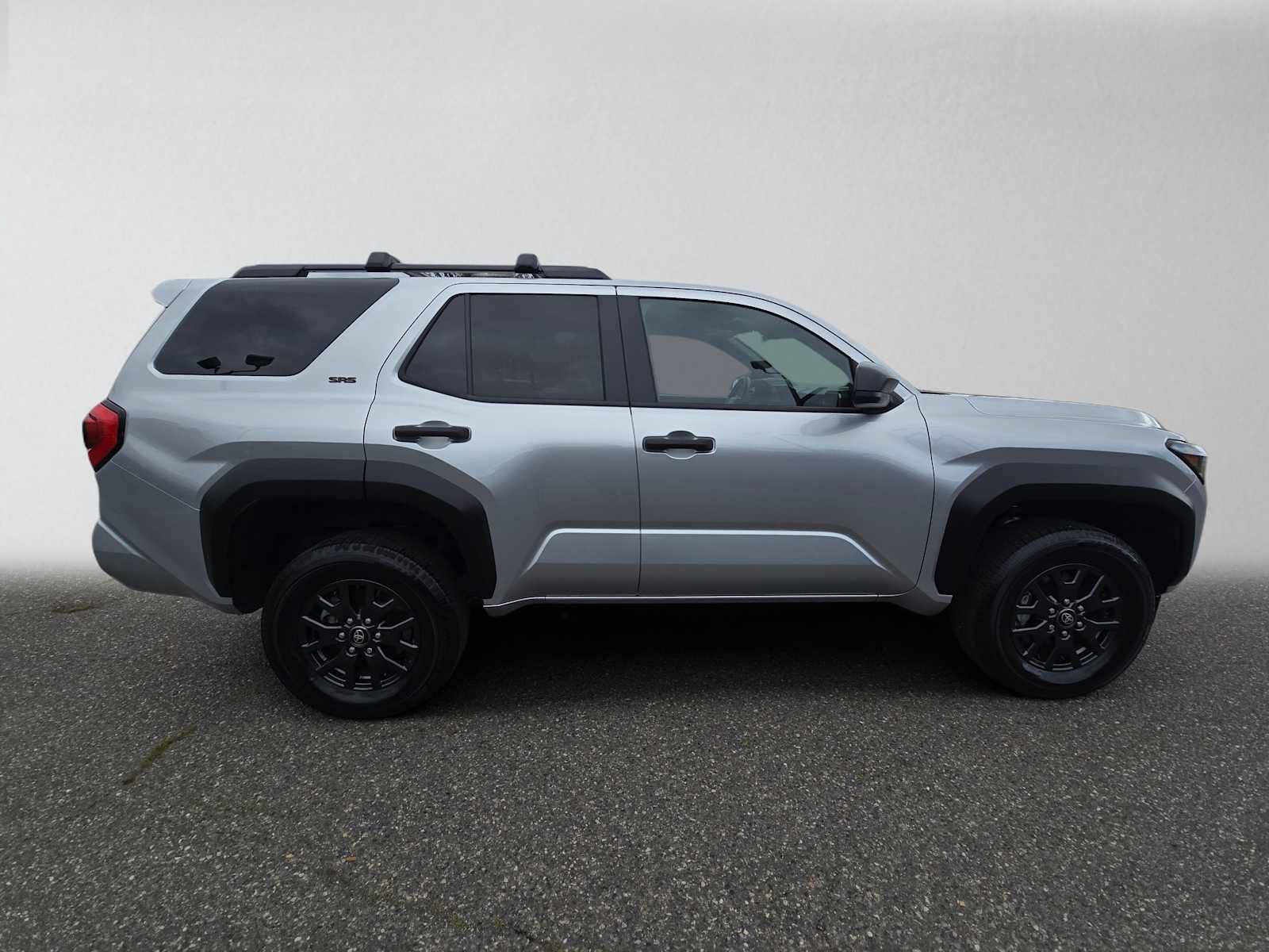 Certified 2025 Toyota 4Runner SR5 AWD/4WD image 2