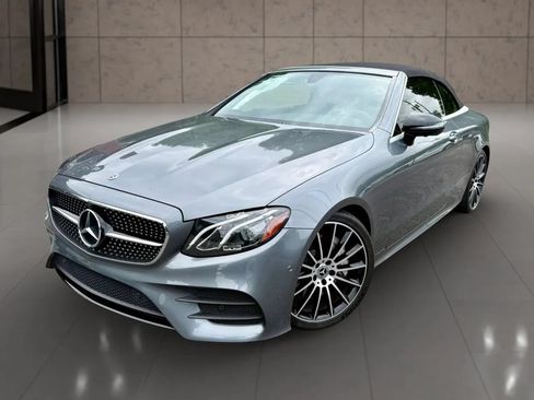 Used 2020 Mercedes-Benz E 450 Cabriolet image 2