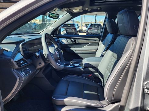New 2026 Buick Enclave Avenir image 16