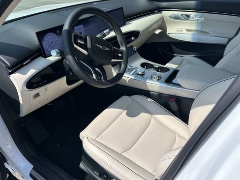 New 2027 Genesis GV70 2.5T Advanced AWD/4WD image 15