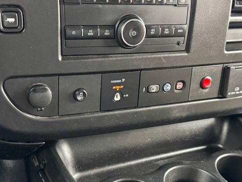 Used 2020 Chevrolet Express 2500 w/ Driver Convenience Package RWD image 29