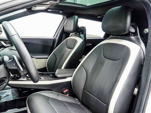 Used 2024 Kia EV6 GT-Line image 37