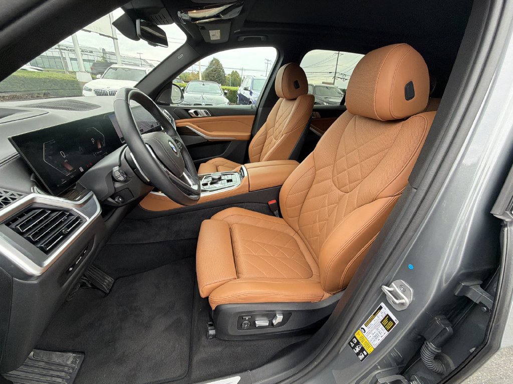 Used 2024 BMW X5 xDrive40i w/ Premium Package AWD/4WD image 19