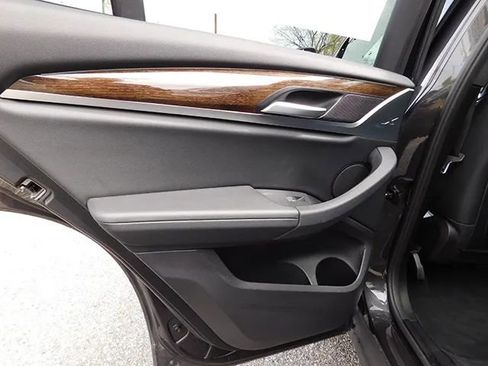 Used 2022 BMW X3 xDrive30i w/ Convenience Package image 11