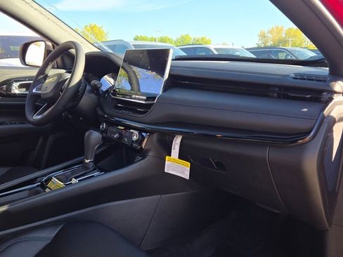 New 2026 Jeep Compass Latitude image 8